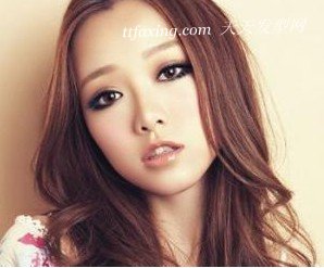 圆脸MM的超级瘦脸化妆法_化妆美容 - 天天发型