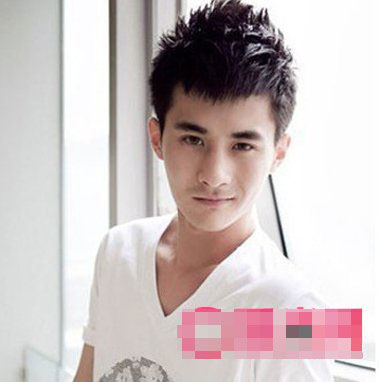 5款韩式男生直发发型图片 最受男生喜爱的直发发型